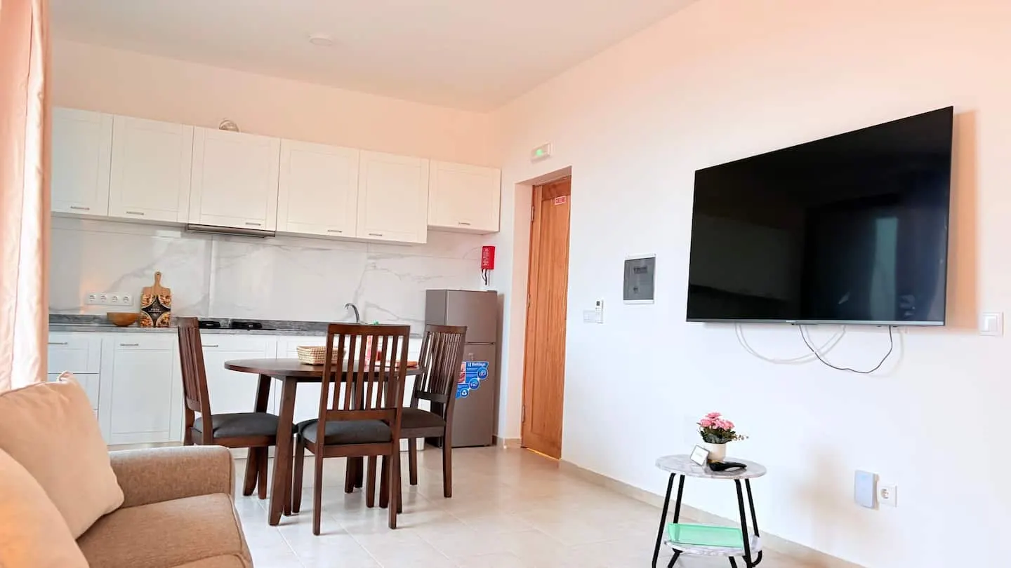 JoLi Beach House - Spacious Second Floor T0 Suite — photo 8