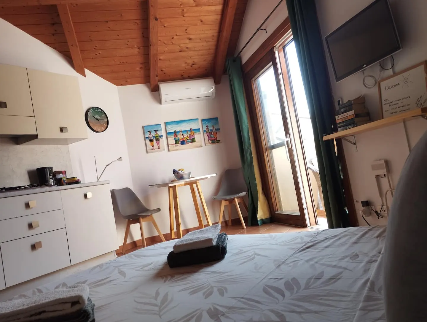 Felicity62 - Cozy studio in residence with pool — Dining area