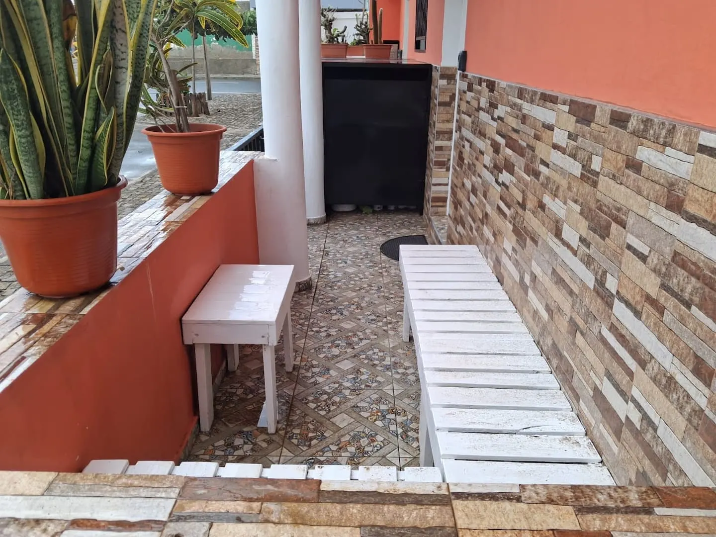 Franmay 1: One-bedroom apartment — Patio