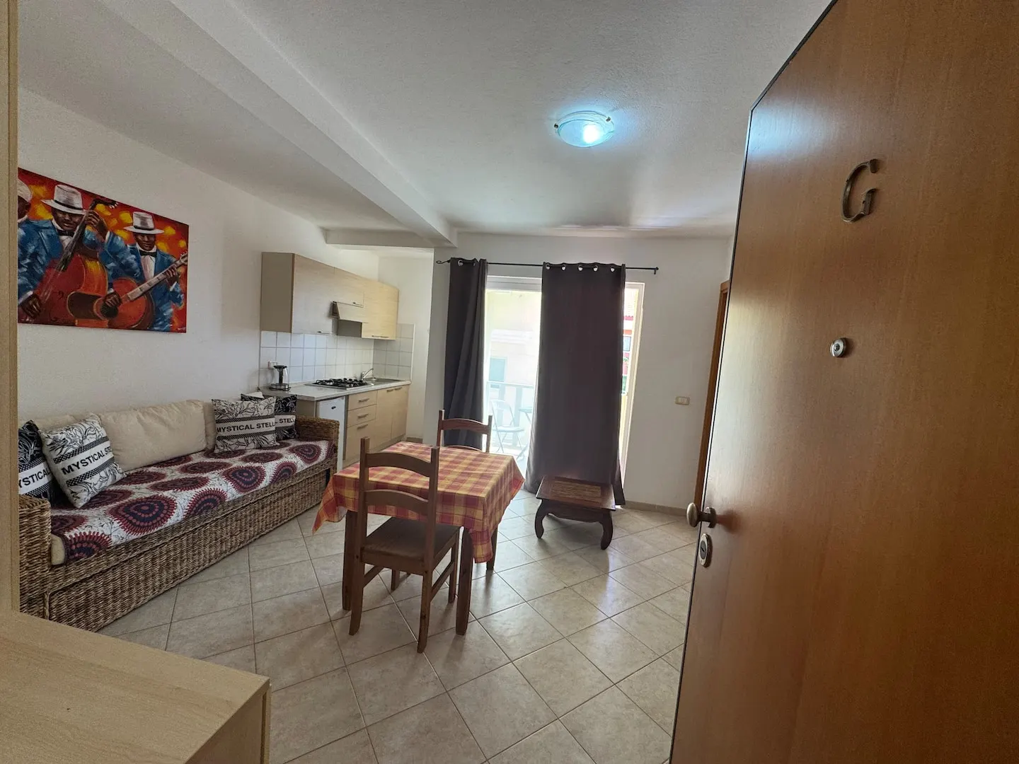 Holiday Properties Sea View Apartment — Additional photos