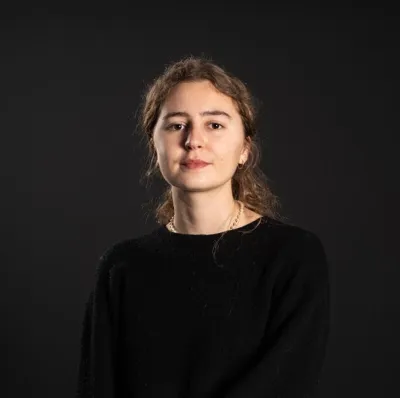 Host Lena