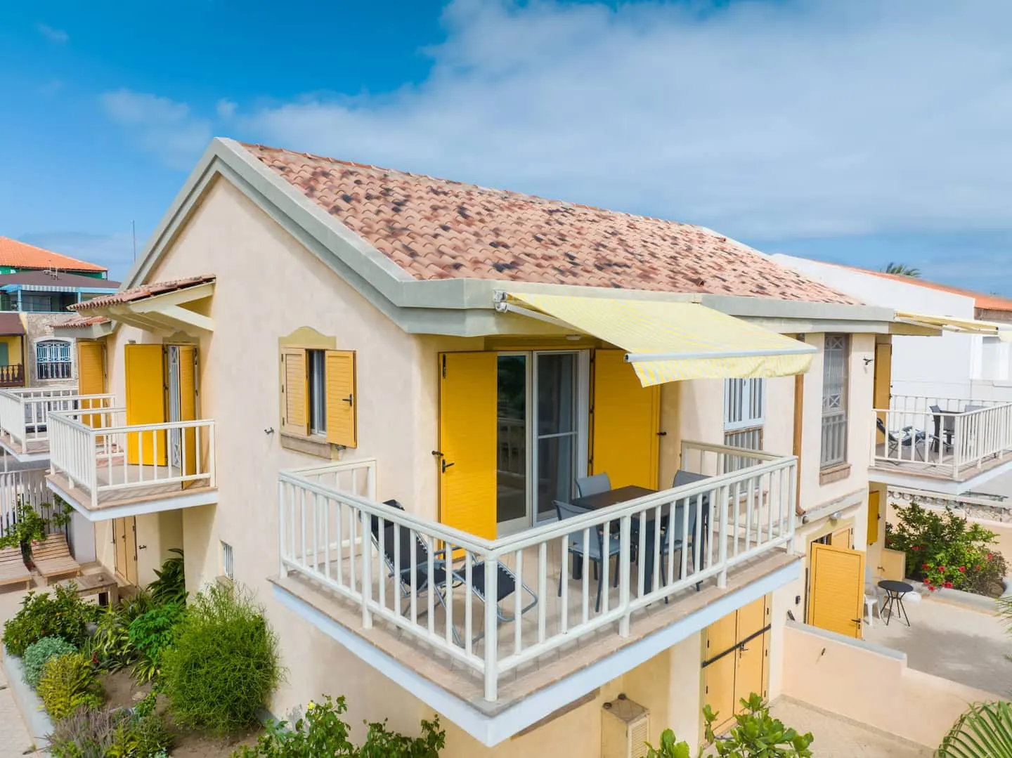 Enchanting sea front — Exterior 2