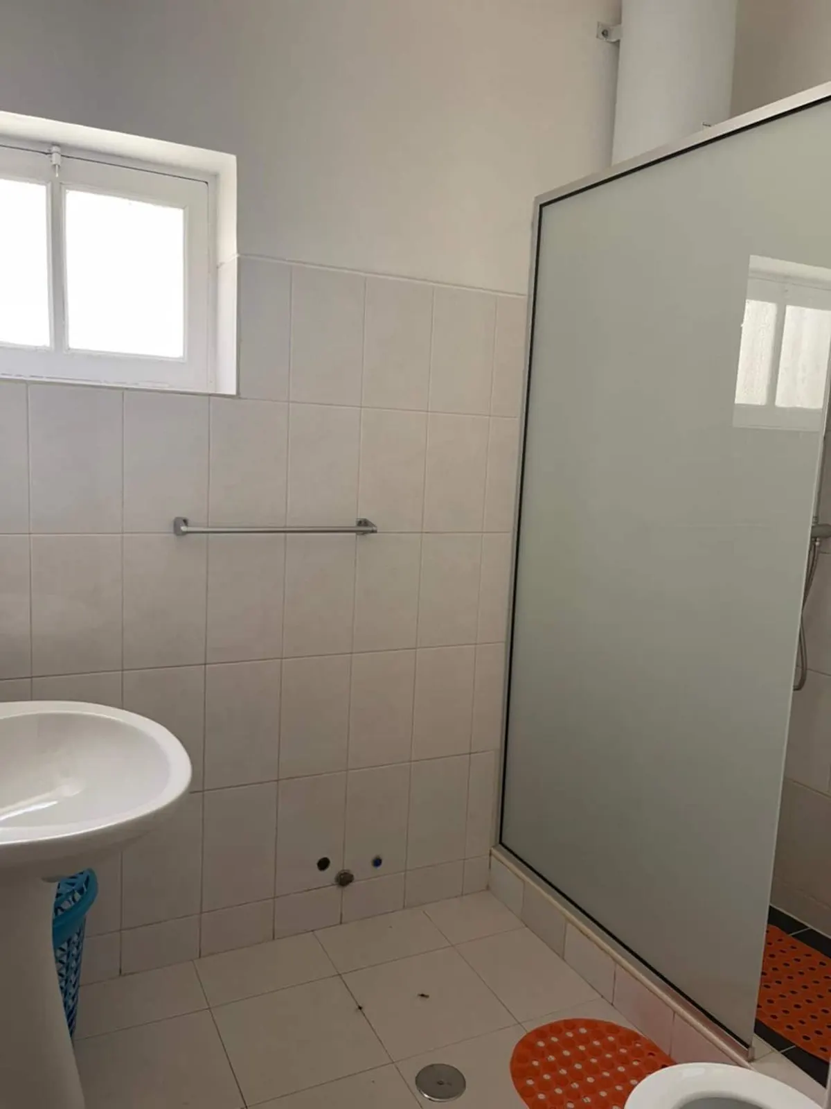 Soares & House — Full bathroom 2