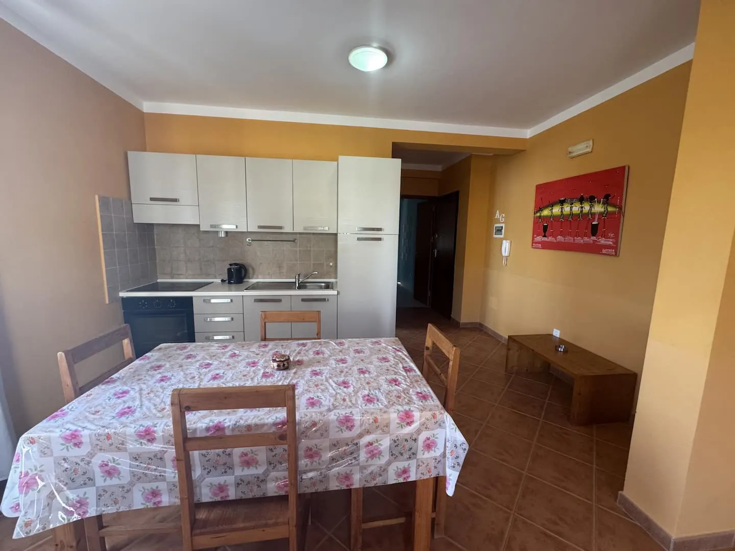 Holiday Properties Tropicana — Dining area
