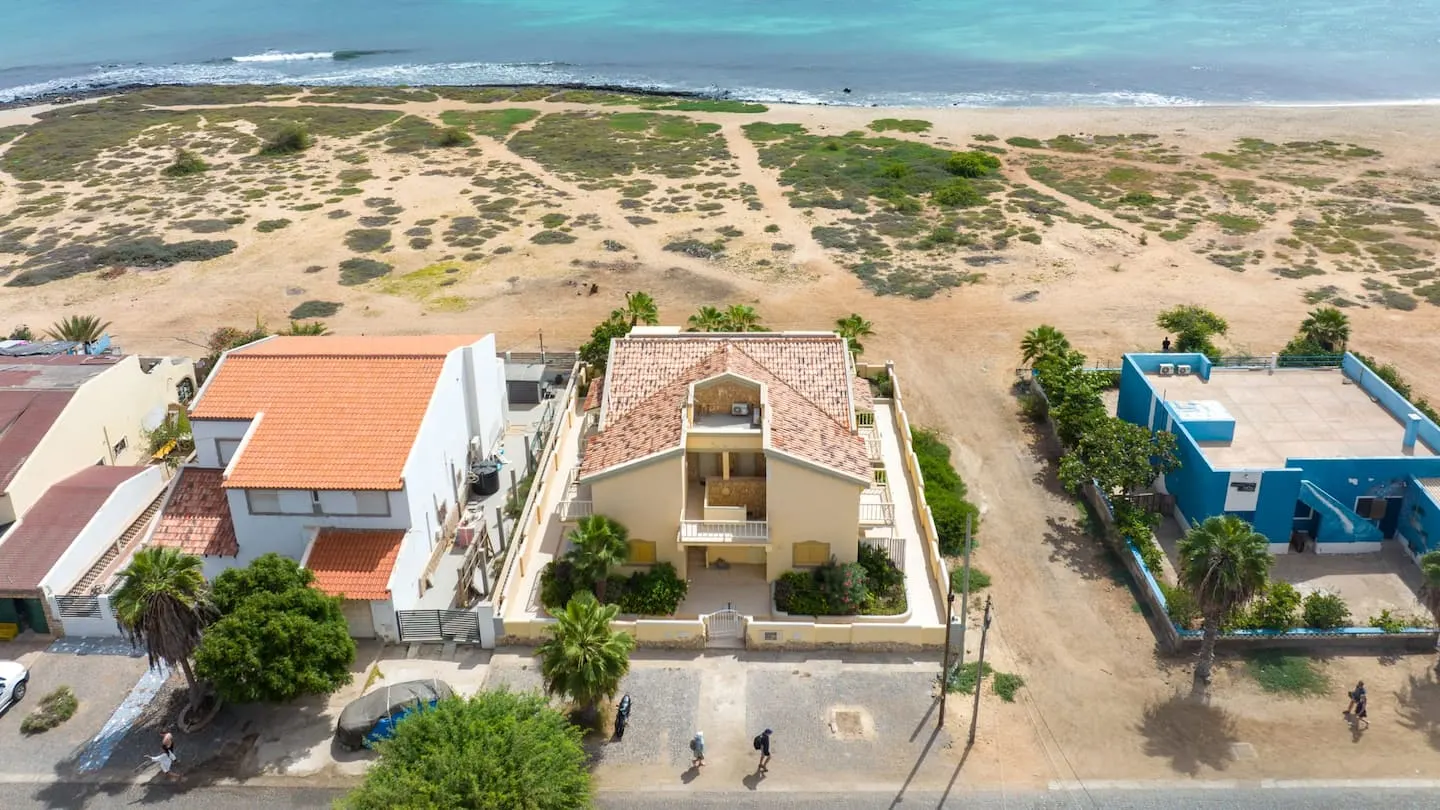 Enchanting sea front — Exterior 1