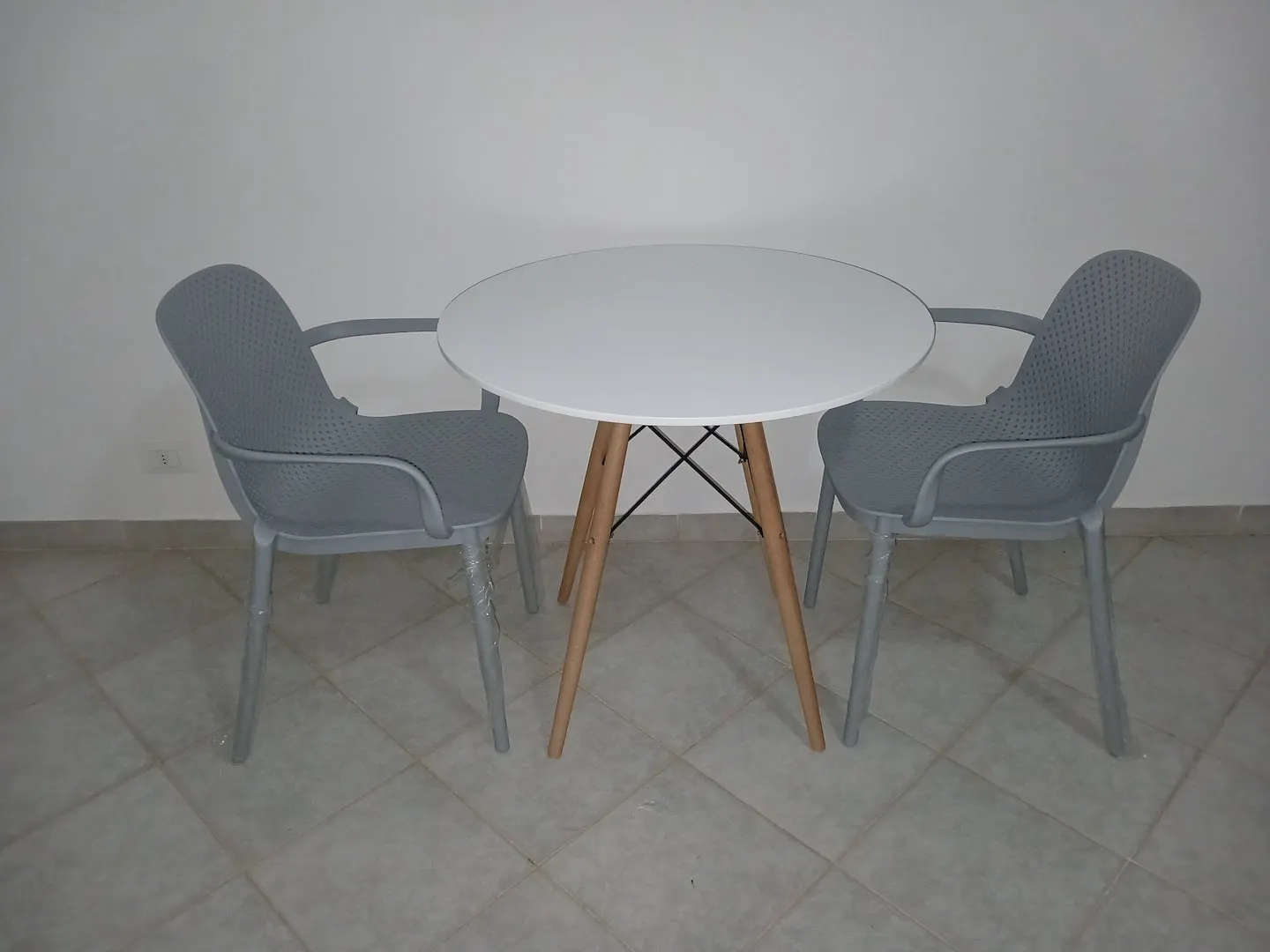 Miguel House 2 — Dining area