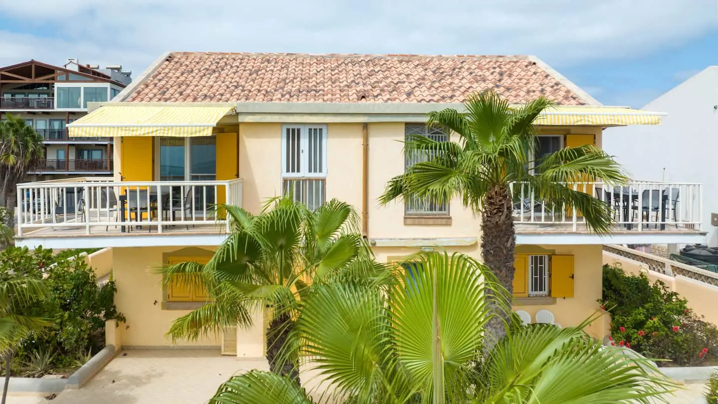 Enchanting sea front — Exterior 2