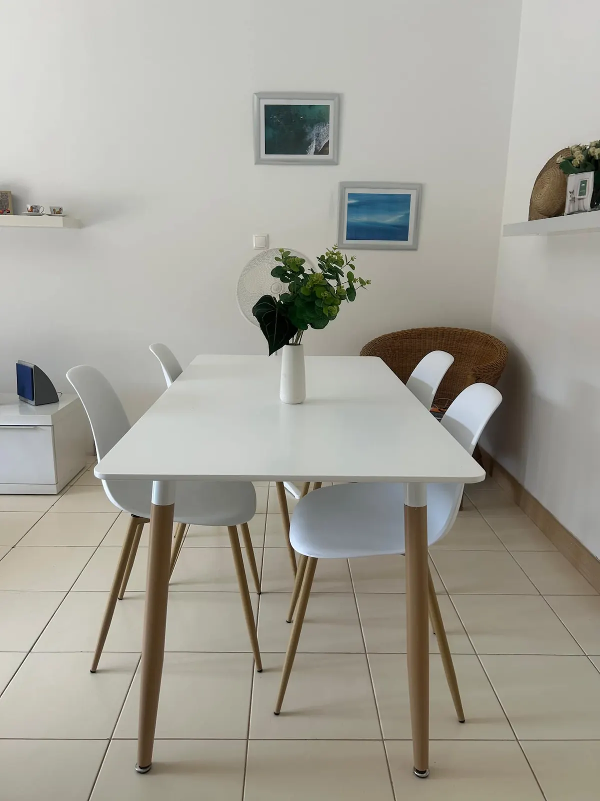 Good life is in Vila Verde Sal. — Living room