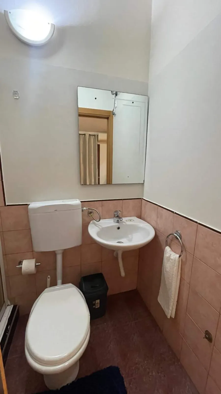 Cantinh D Morabeza — Full bathroom