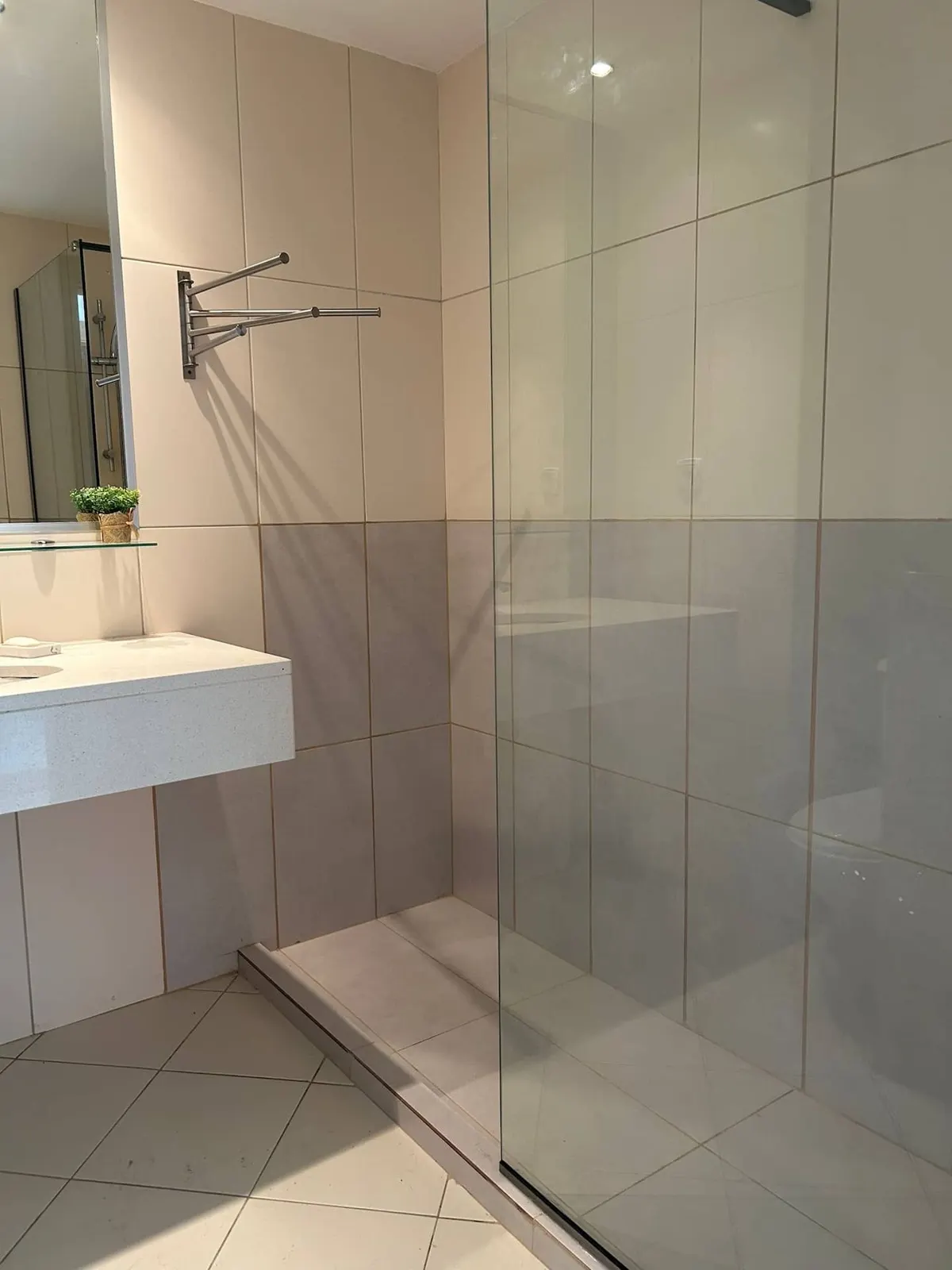 Good life is in Vila Verde Sal. — Full bathroom 2