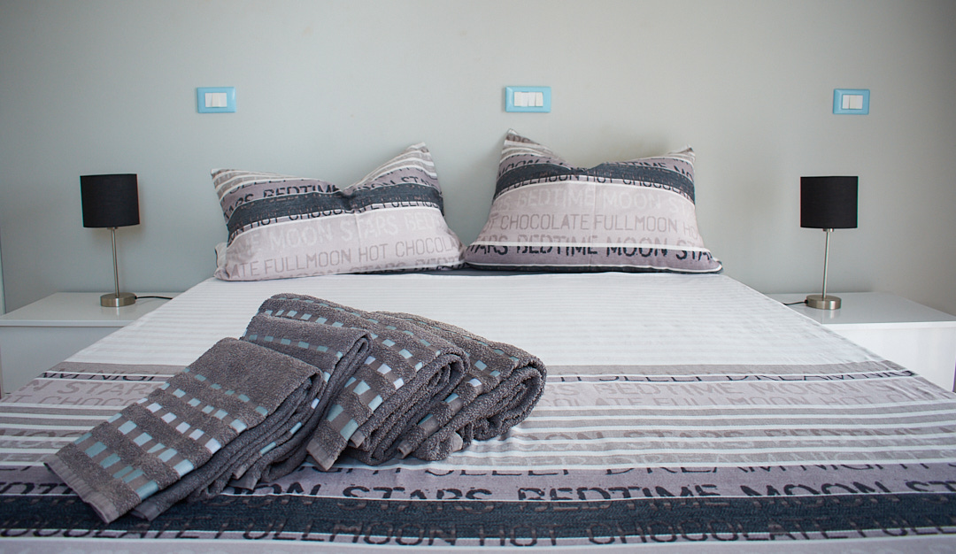 São Nicolau — double bed with fresh linen