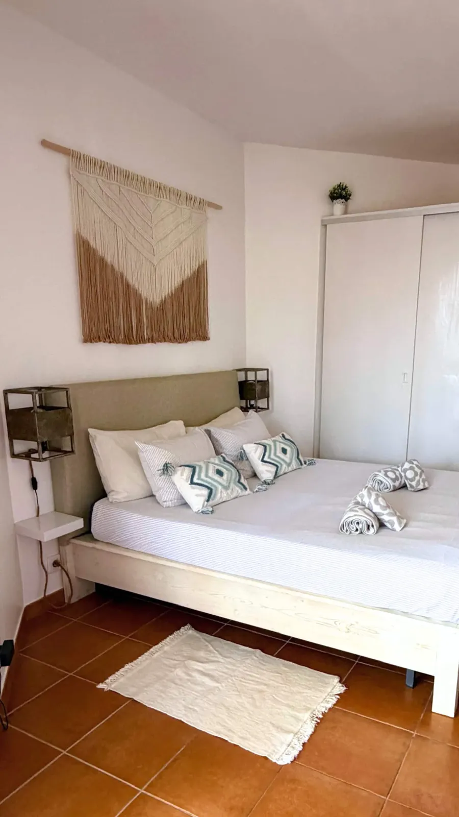 Salt Calm - Porto Antigo II (Beach Apartment) — Bedroom area