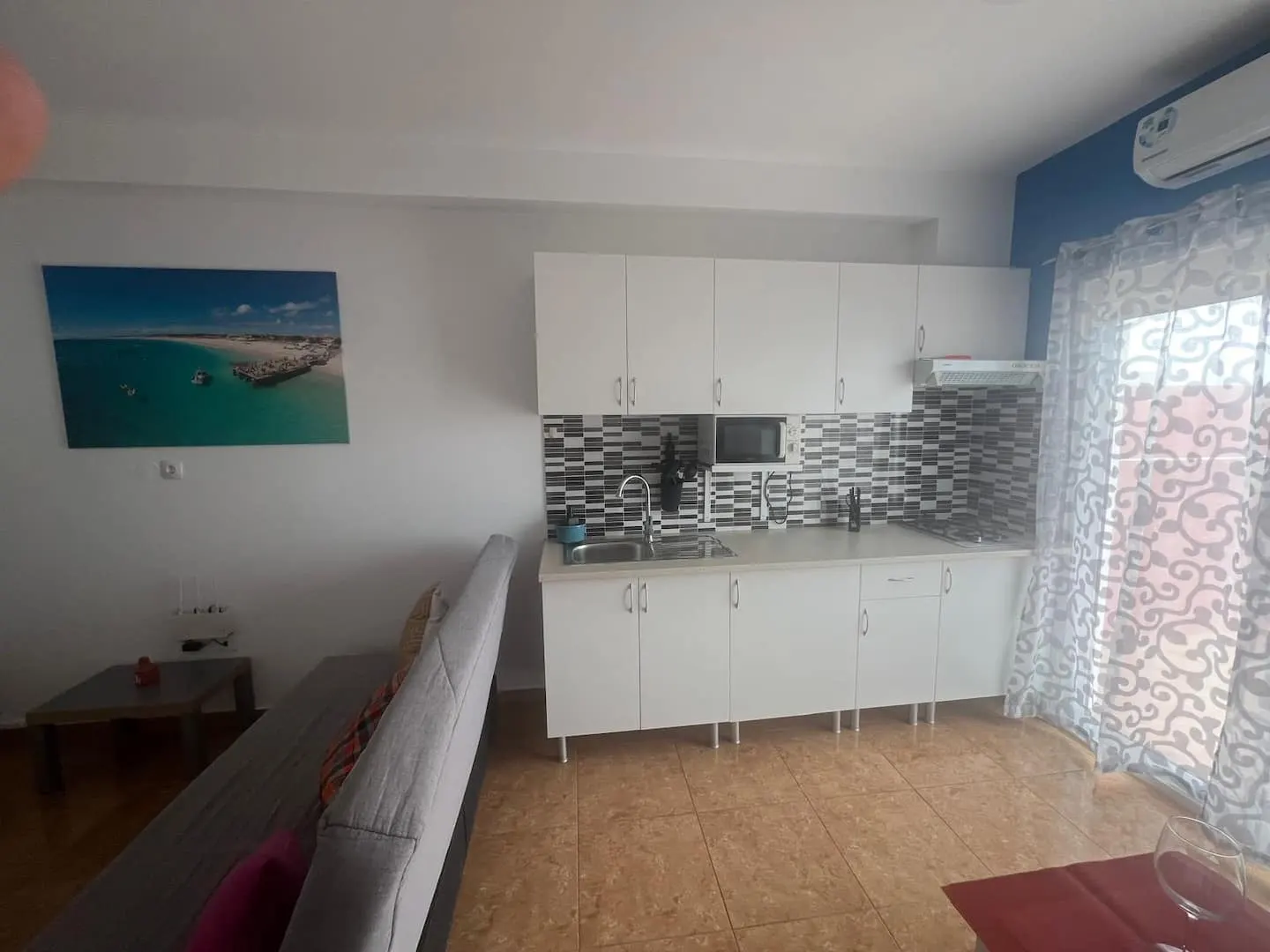 Franmay 8: One-bedroom Penthouse with terrace — Full kitchen