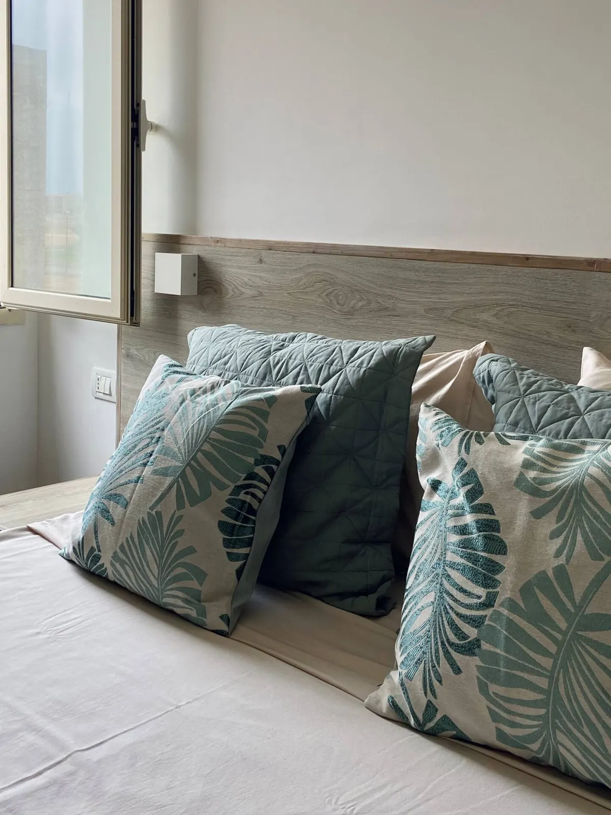 MaRiRa Apartments T1 – Comfort in Santa Maria — Bedroom