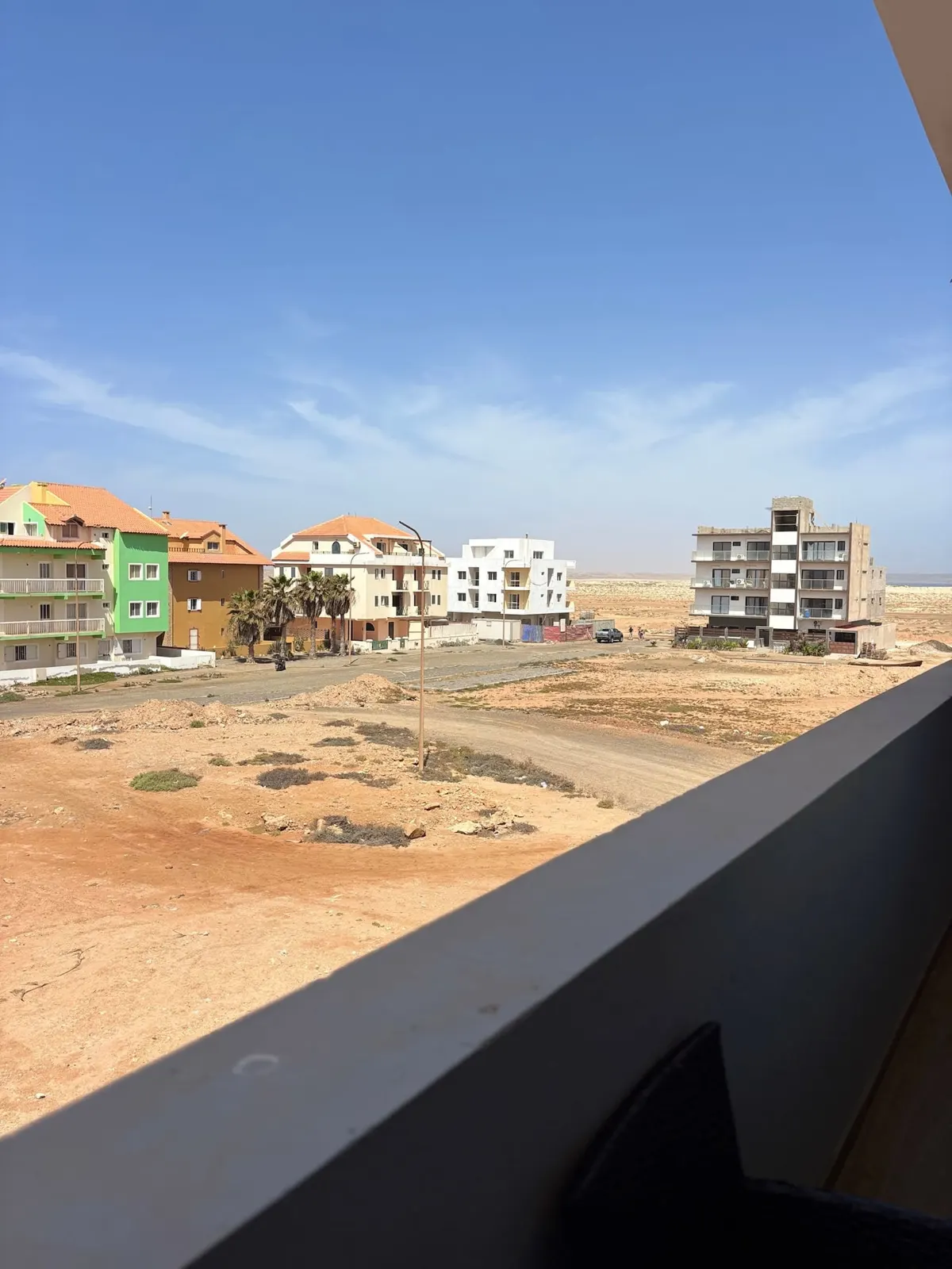 JoLi Beach House - Charming Third Floor T1 Center — photo 43
