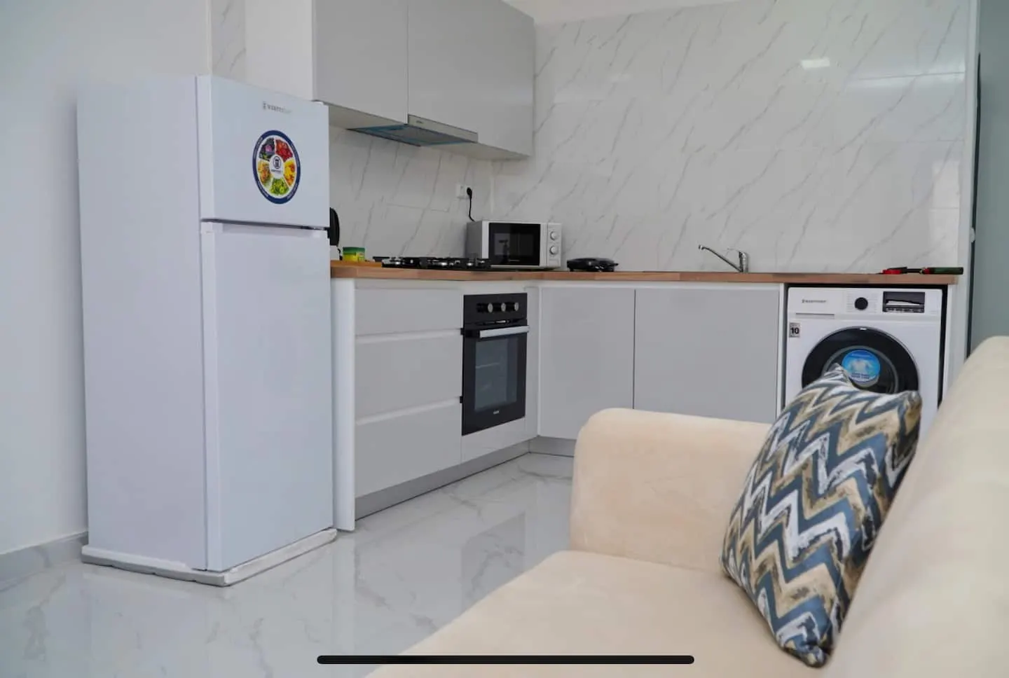 Comfortable T1 400m from the beach | Fast Wi-Fi — Full kitchen