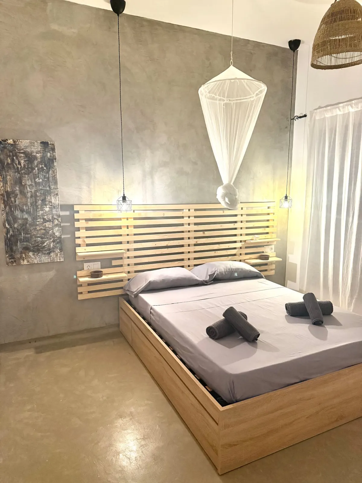 Rosalía, Our soul in every corner — Bedroom