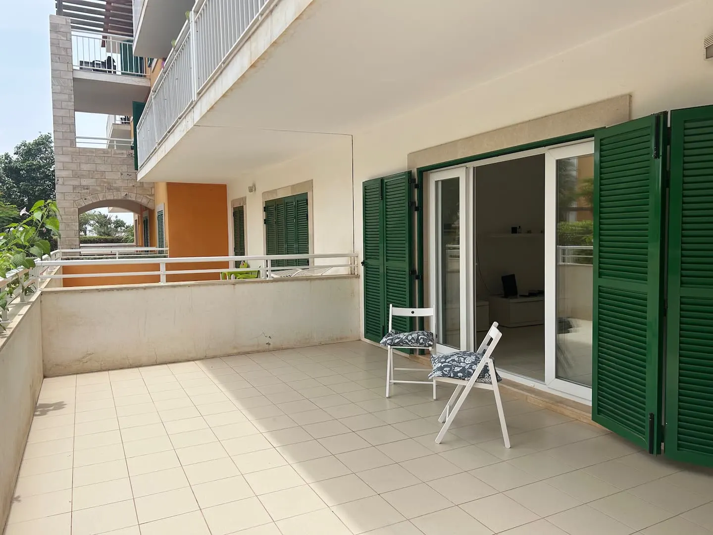 Good life is in Vila Verde Sal. — Balcony