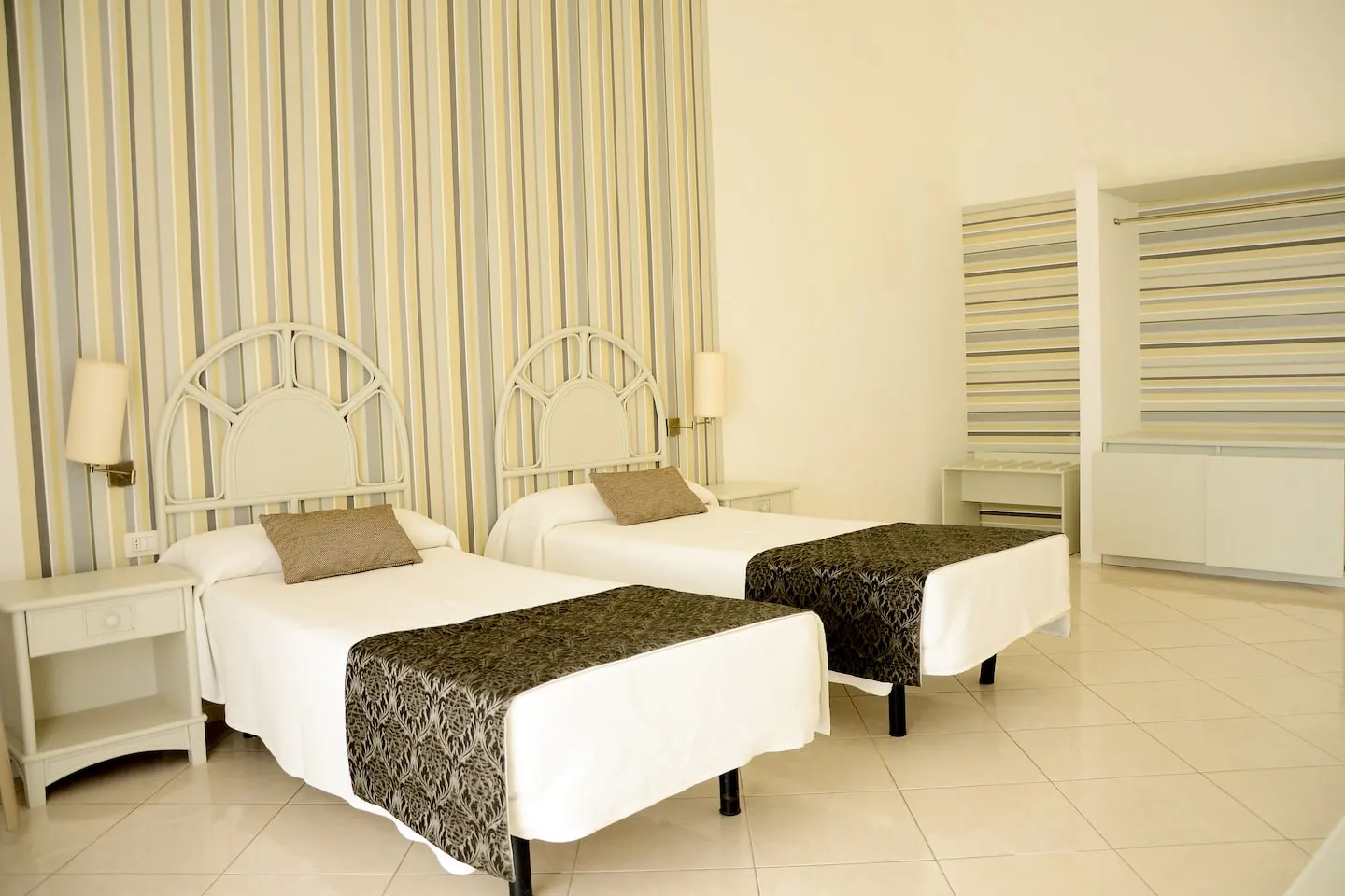 Ouril Hotel Julia — Additional photos