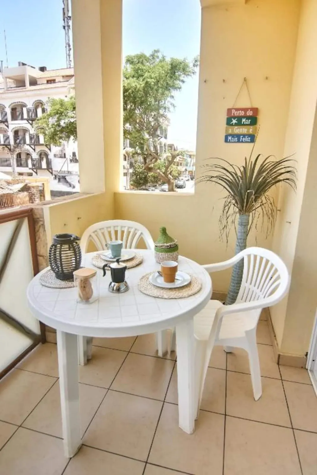 Paraiso Tropical, Central and Beach — Balcony