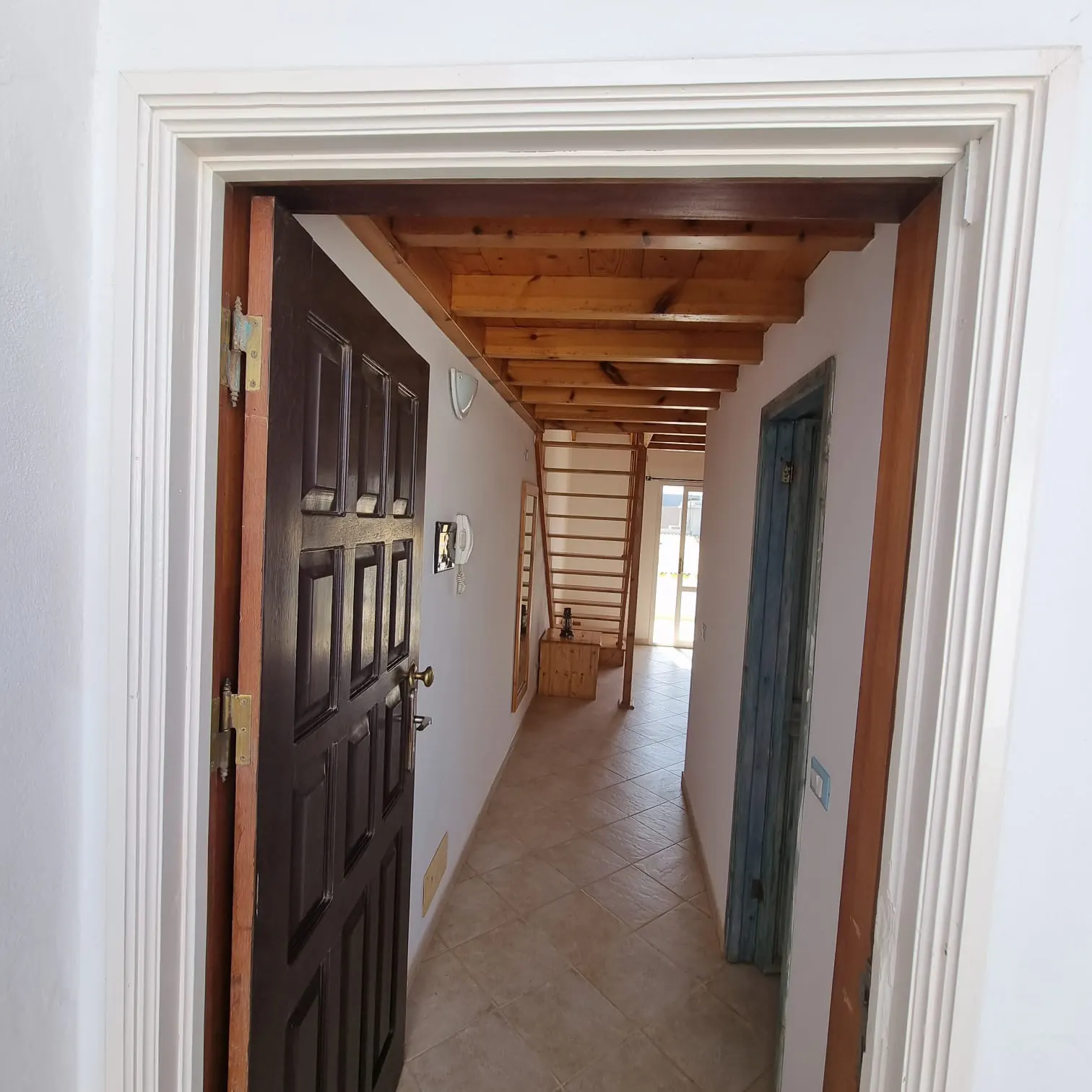 Santo Antão — entrance hallway