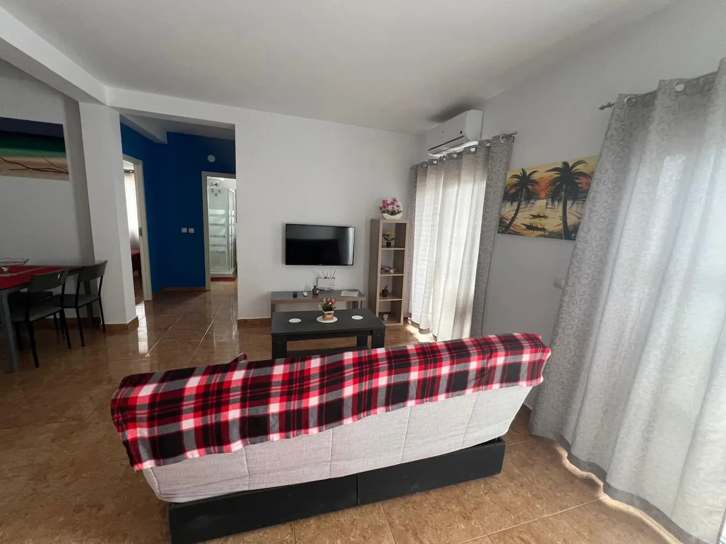 Franmay 4: Two-Bedroom Apartment with Terrace — Living room