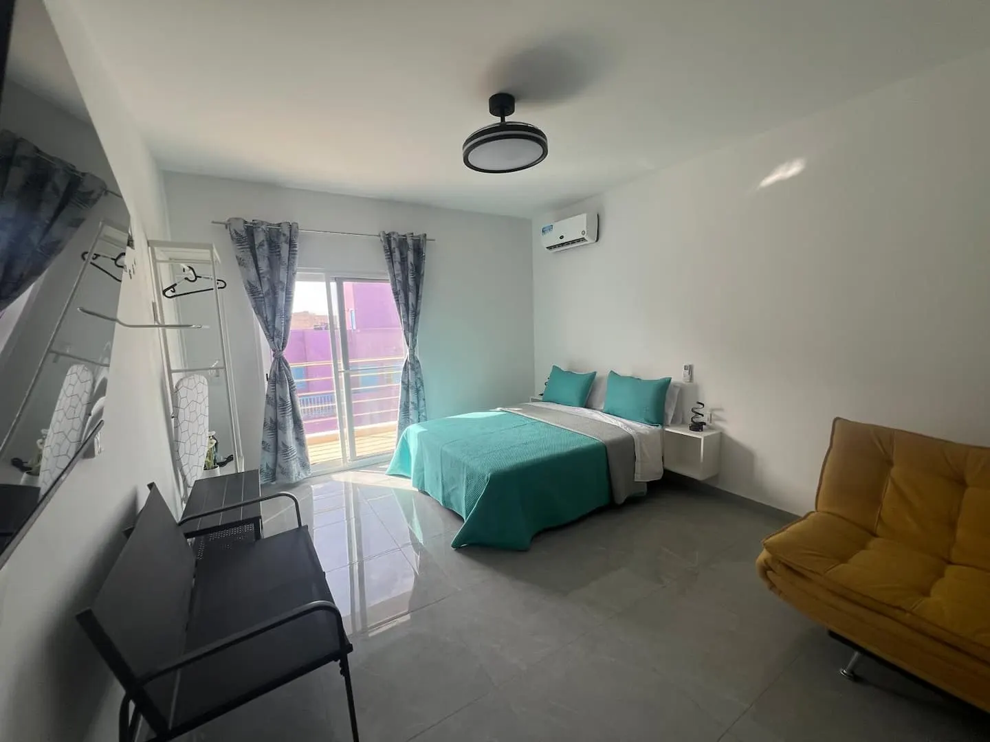 Costa MCC 6: New studio next to the beach — Bedroom area