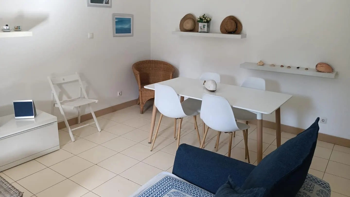 Good life is in Vila Verde Sal. — Living room