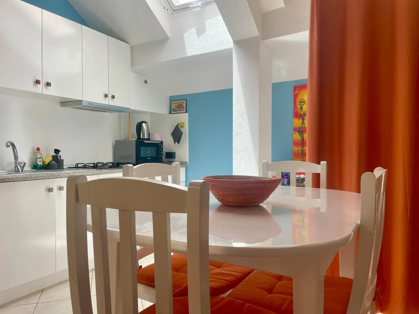 Casetta Alida | Bright Central Loft A/C & Starlink — Dining area