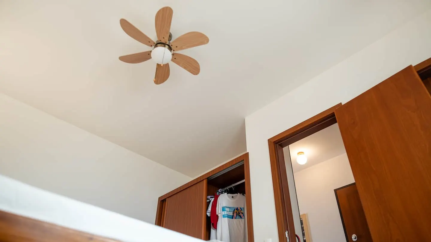 Coconut Houses- 3min beach- AC-SmartTV- Wash Machi — Bedroom