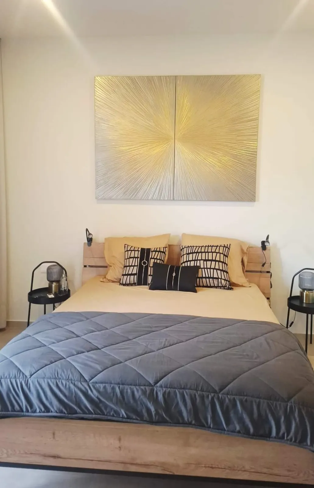 Luxury Lux • Rooftop pool • 15 meters from beach — Bedroom