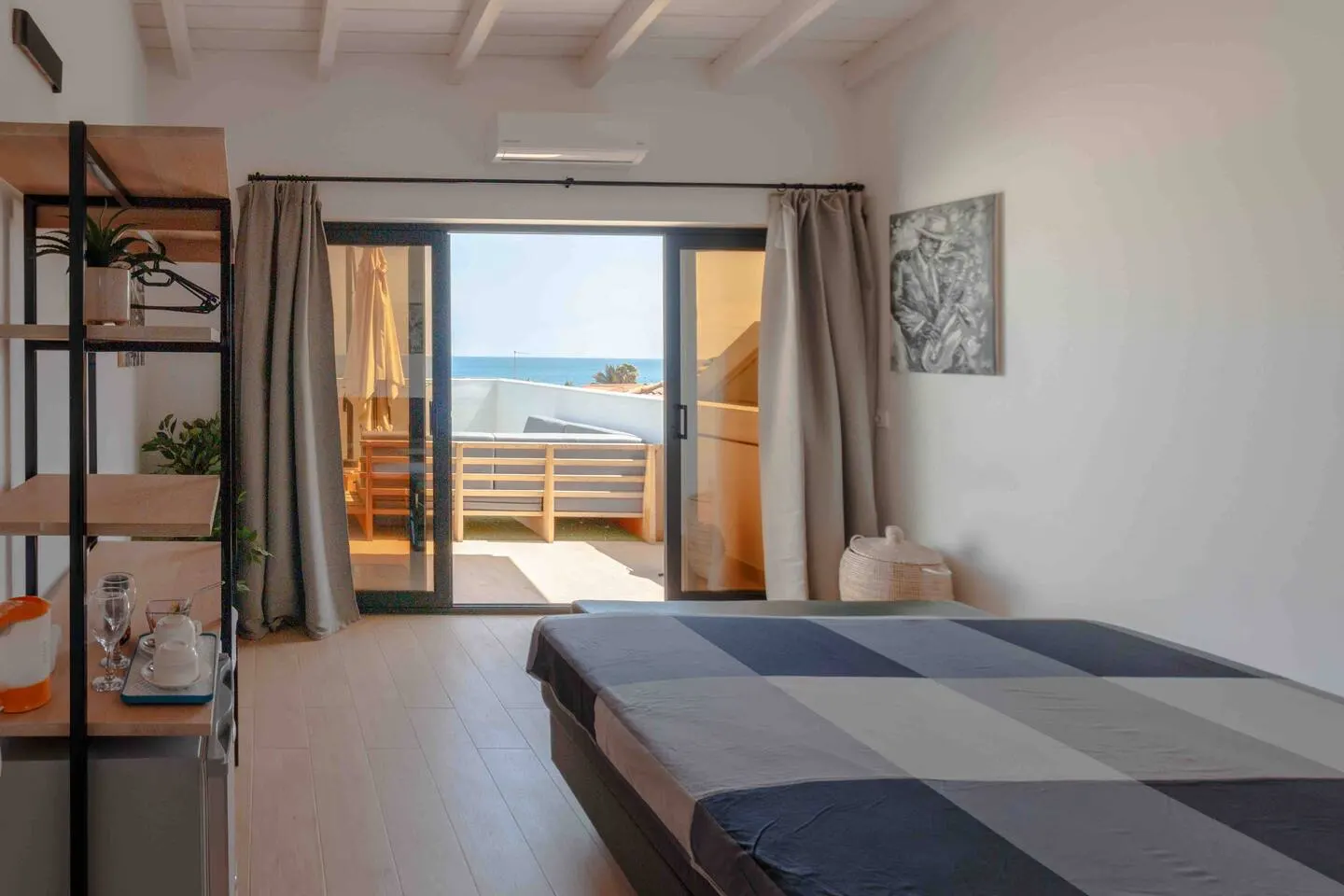 Brandnew Rooftop Penthouse with Stunning Seaview — photo 11