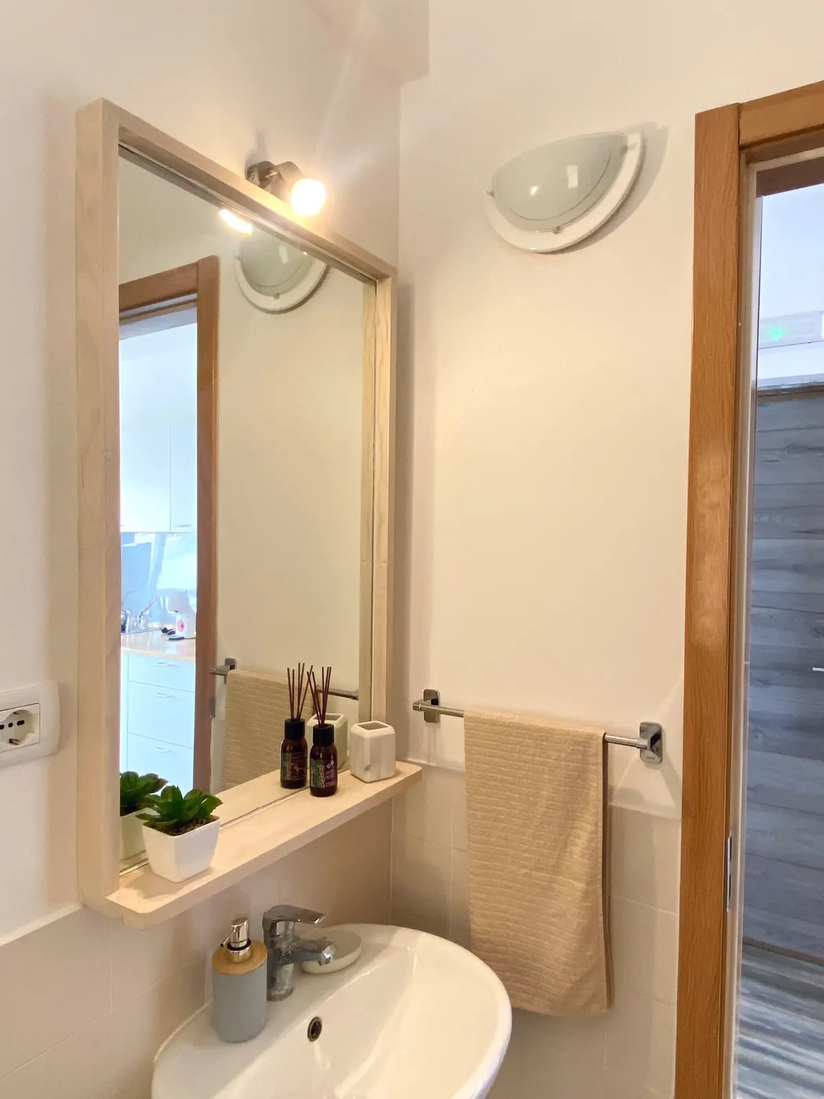 MaRiRa Apartments T1 – Comfort in Santa Maria — Full bathroom