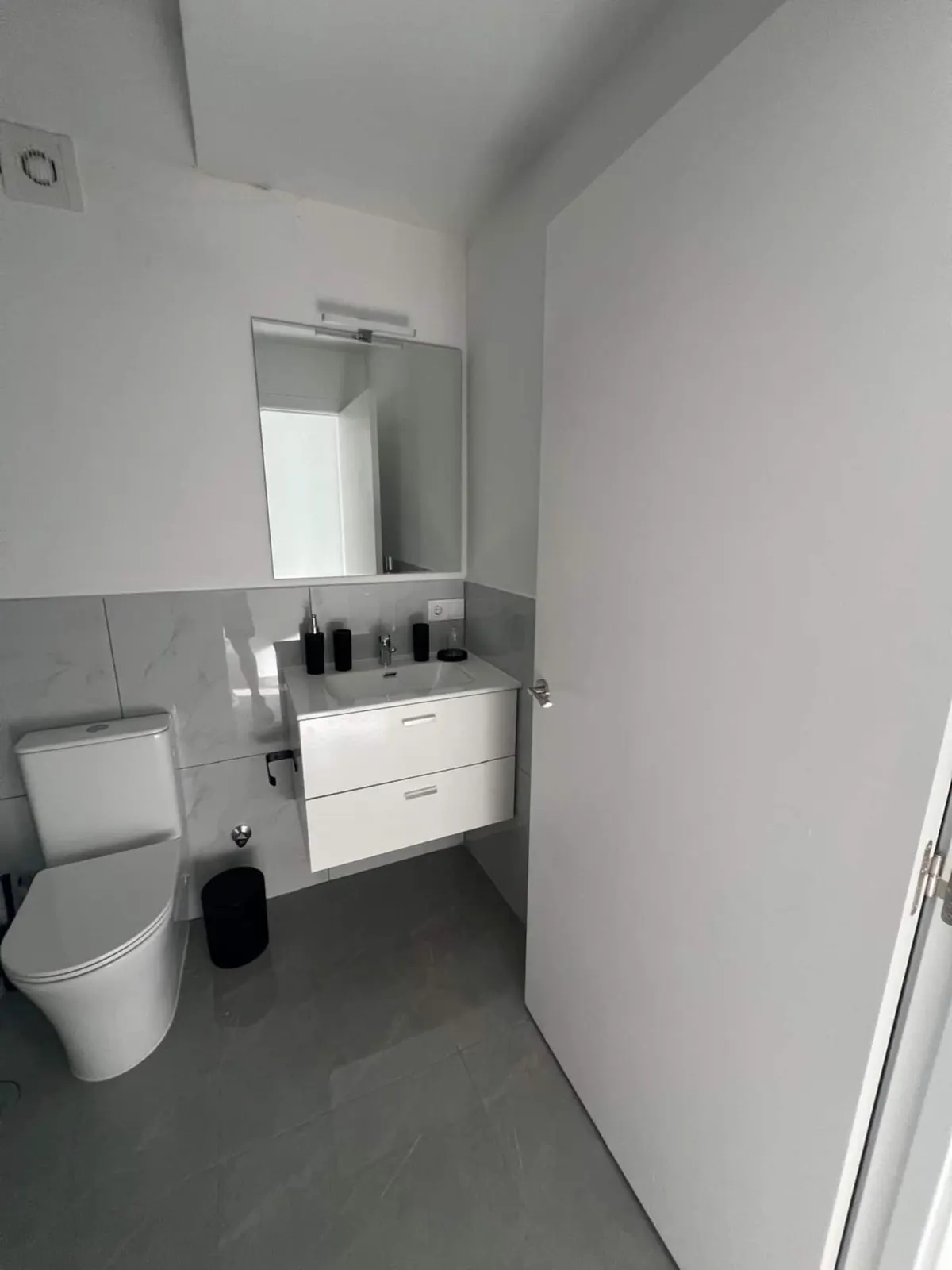 Costa MCC 5: New apartment near the beach — Full bathroom