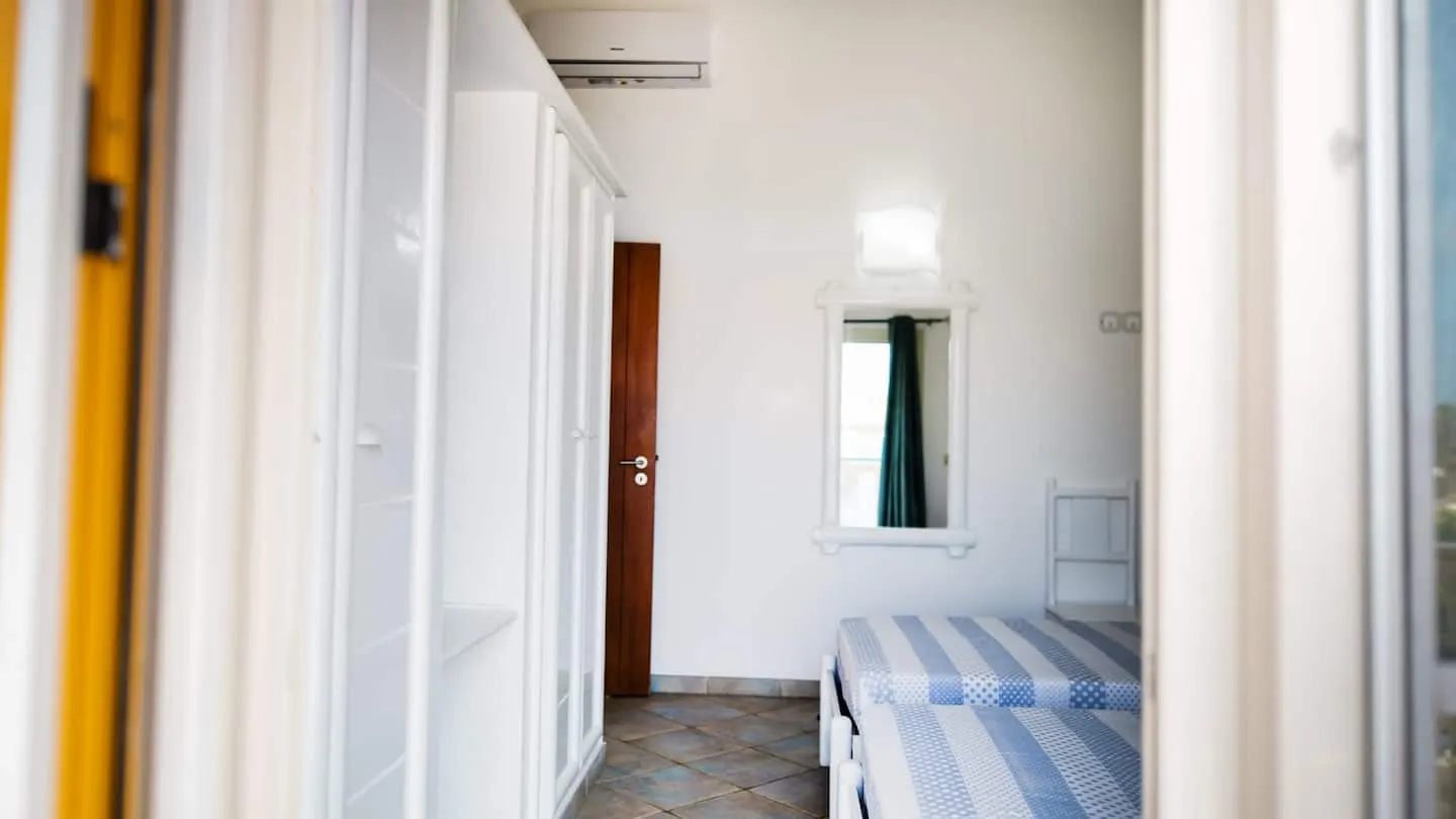Enchanting sea front — Bedroom 2
