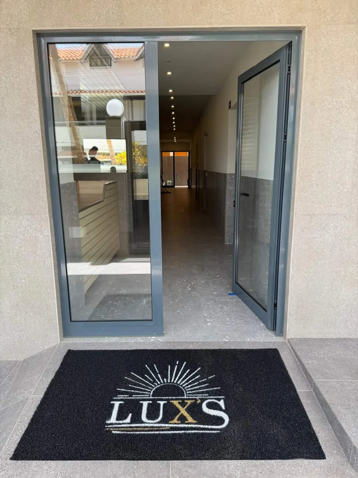 Luxury Lux • Rooftop pool • 15 meters from beach — Additional photos