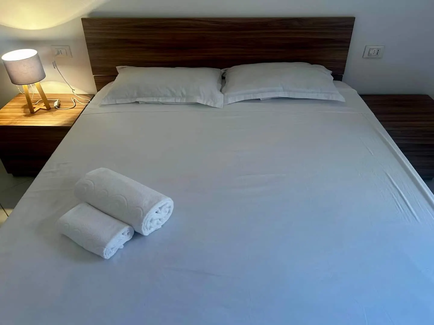 IVORY MOON | New Central 2BR 2Bath with A/C — Bedroom 1