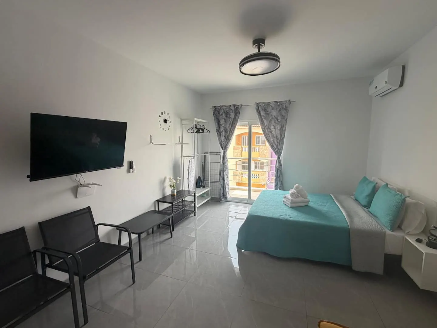 Costa MCC 6: New studio next to the beach — Bedroom area