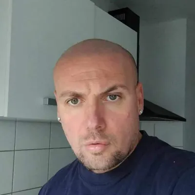 Host Matteo