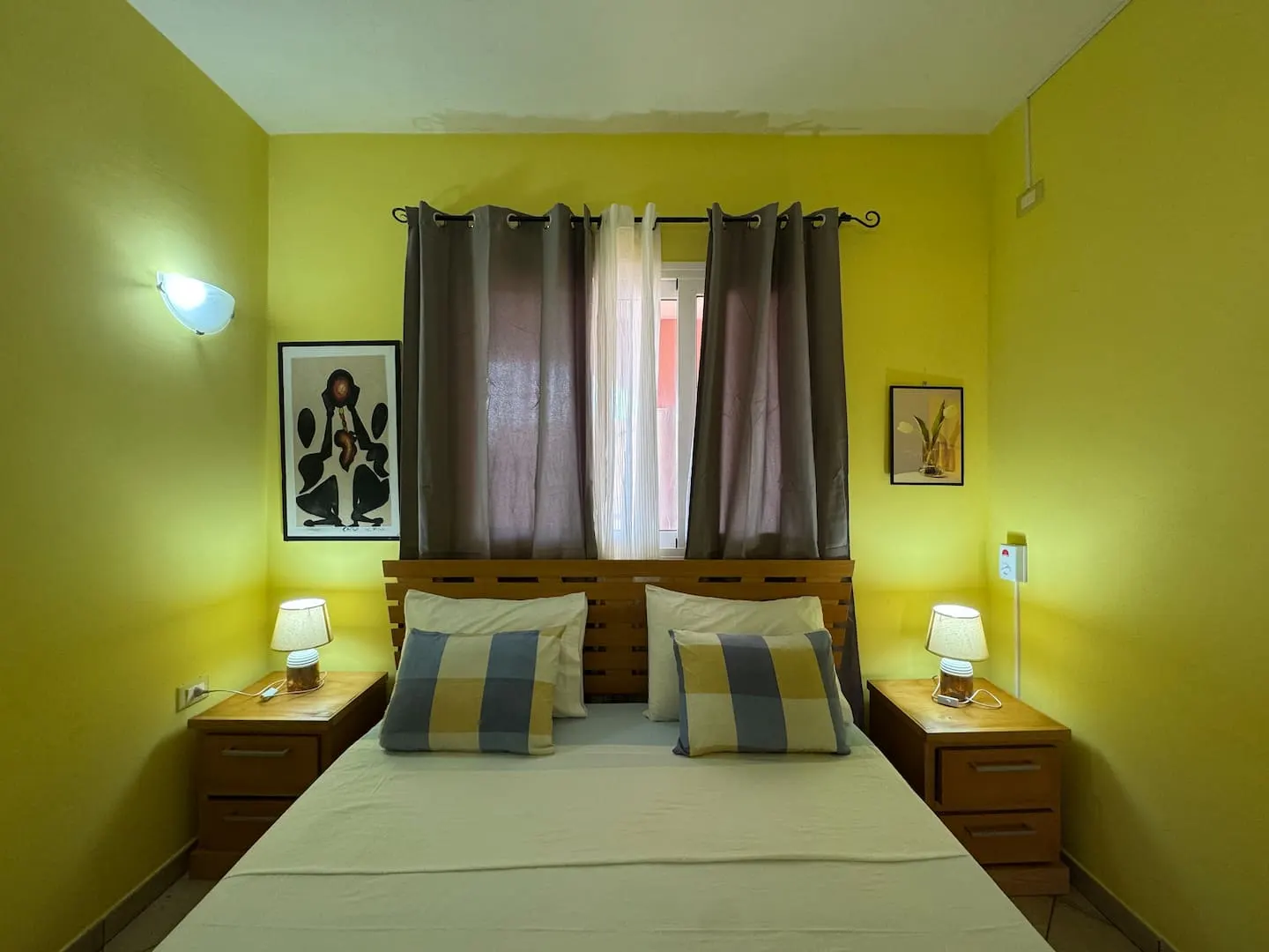 Holiday Properties Prestige2 (Wifi) — Bedroom