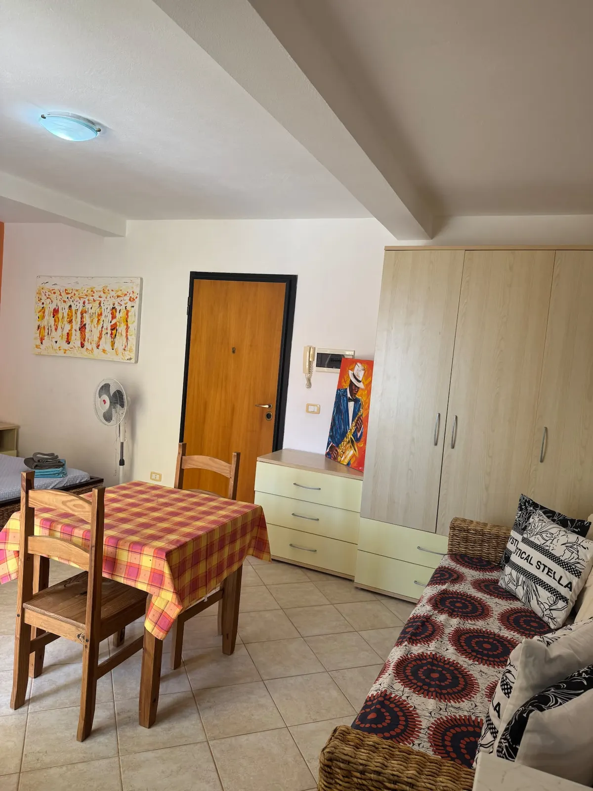 Holiday Properties Sea View Apartment — Additional photos