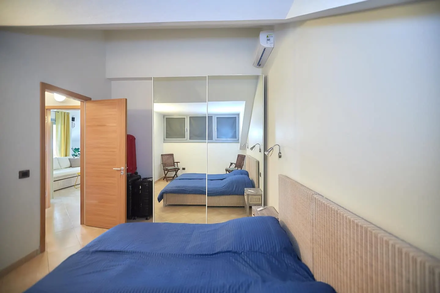 Breathtaking ocean view in city center — Bedroom 2