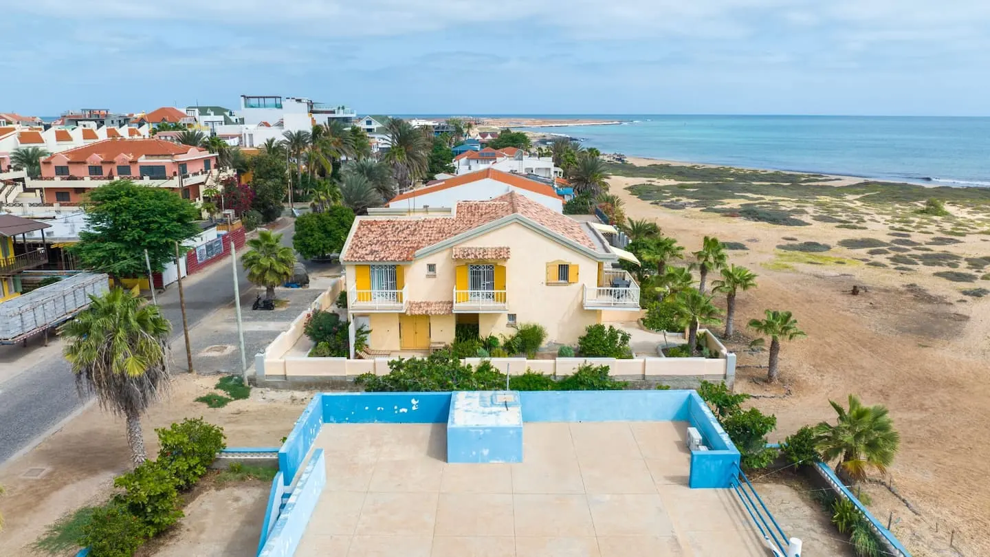 Enchanting sea front — Exterior 3