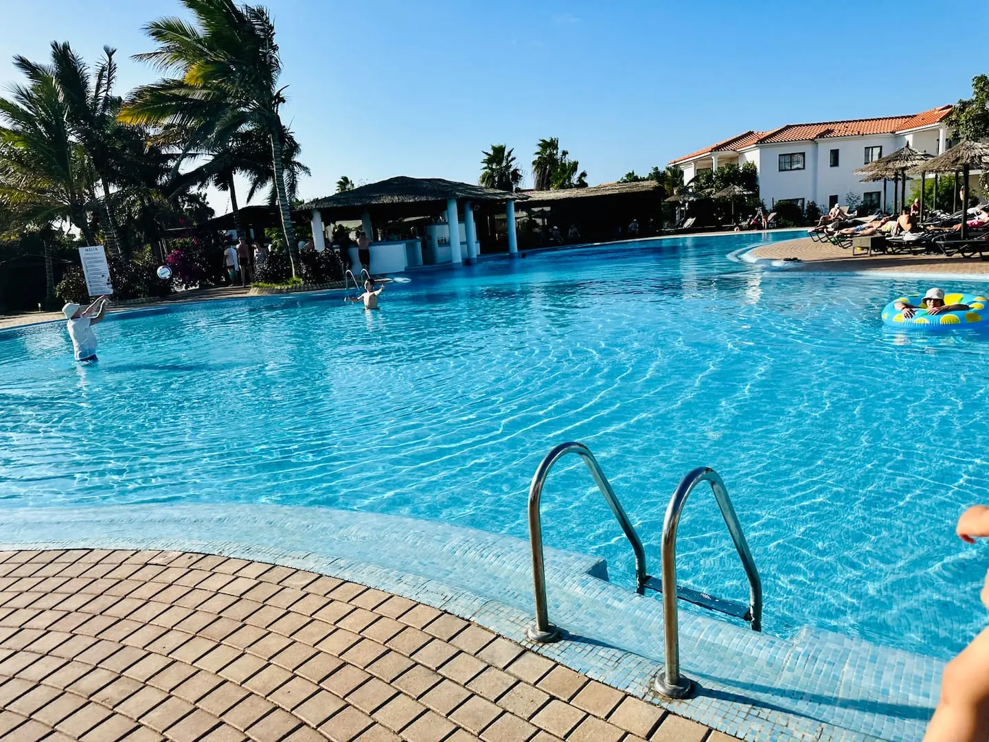 Ground Floor Apartment@MeliaTortuga Resort S.Maria — Pool