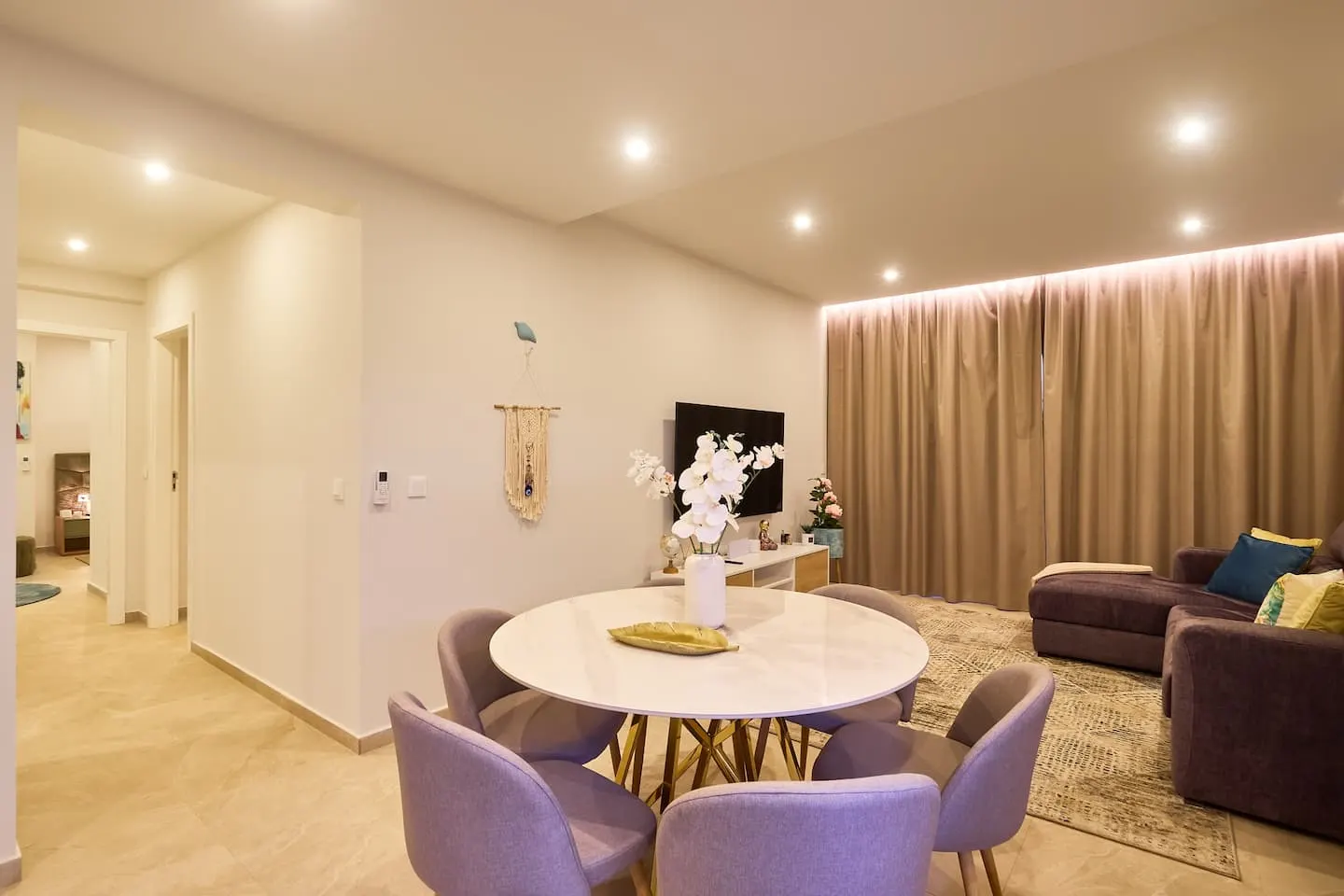 Luxurious apartment with wonderful views! — Dining area