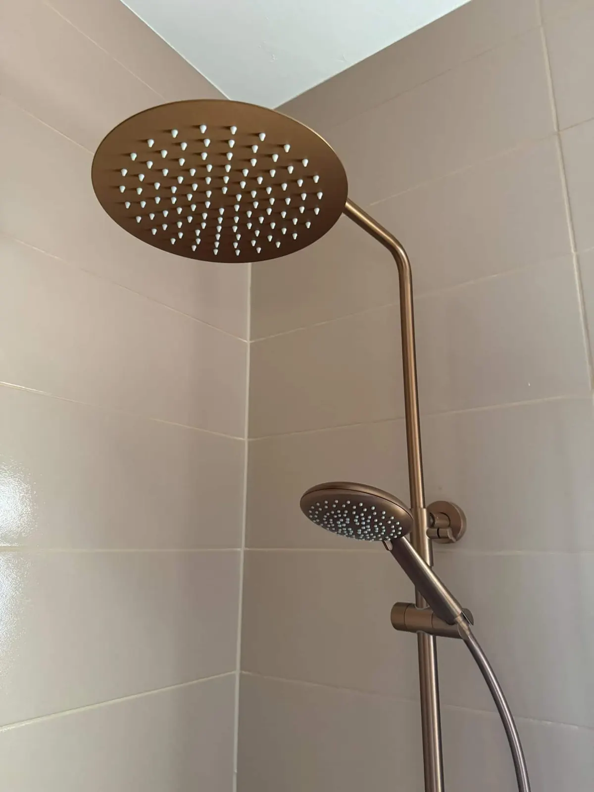 Casa M&M — Full bathroom