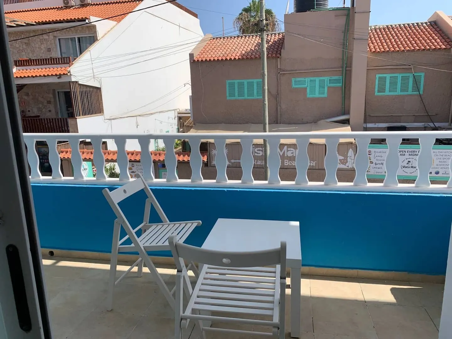 Cozy apartment near beach (pontao) & center — Balcony