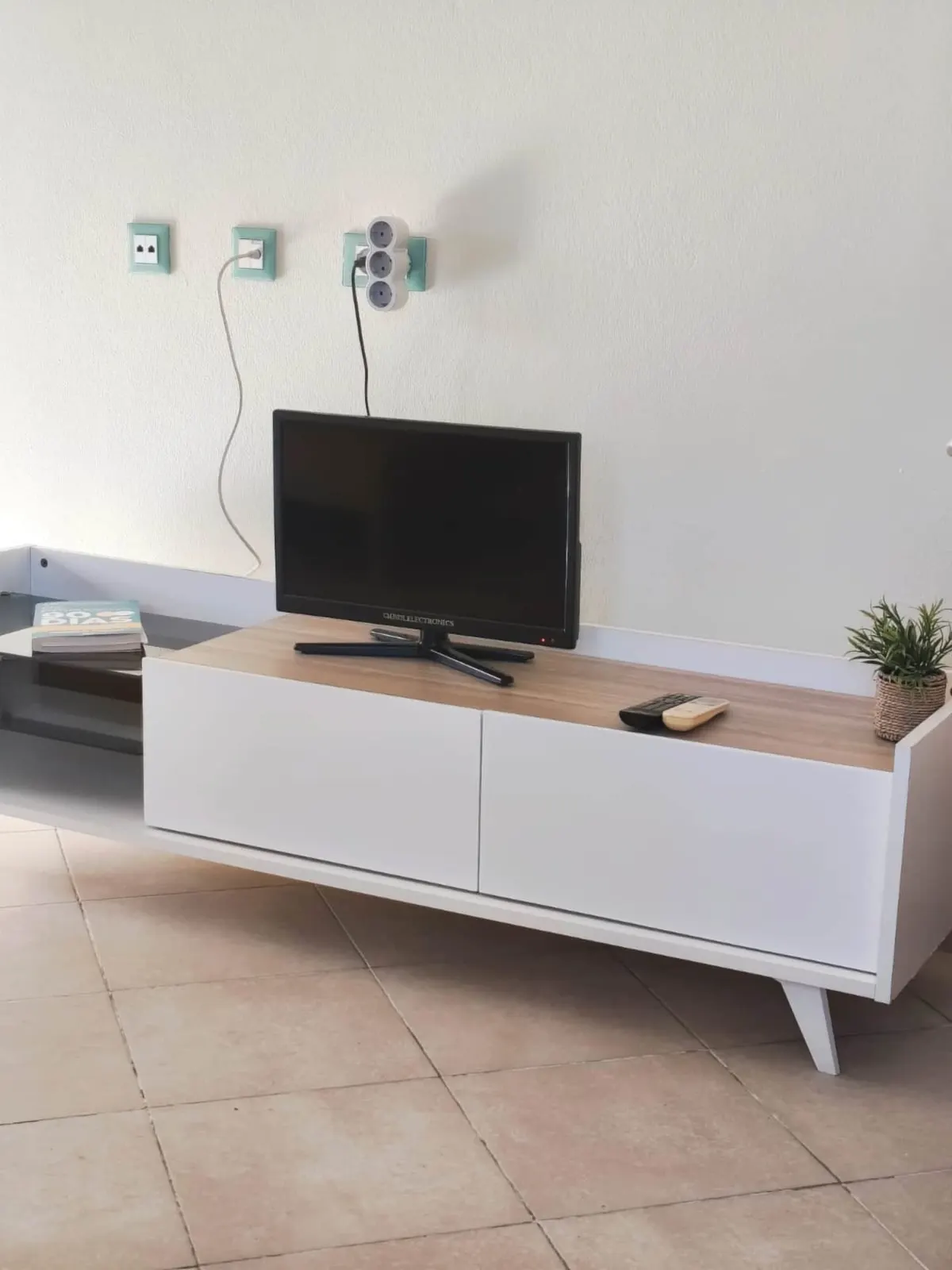 HostySpot | Coqueiro T1 — Living room