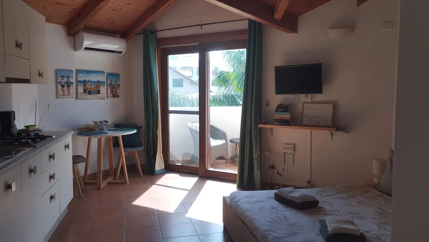 Felicity62 - Cozy studio in residence with pool — Living area