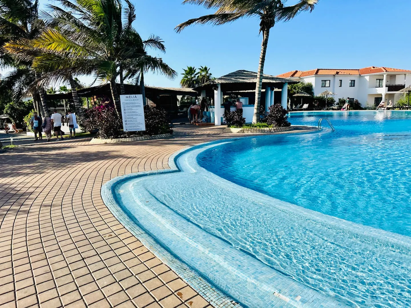 Ground Floor Apartment@MeliaTortuga Resort S.Maria — Pool